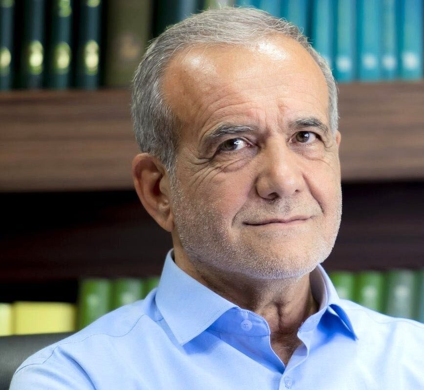 عکس مسعود پزشکیان برای کامپیوتر