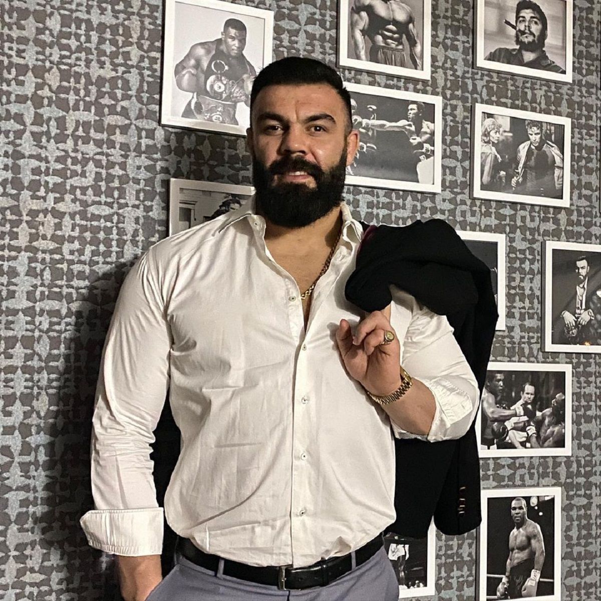 amirali akbari wallpaper