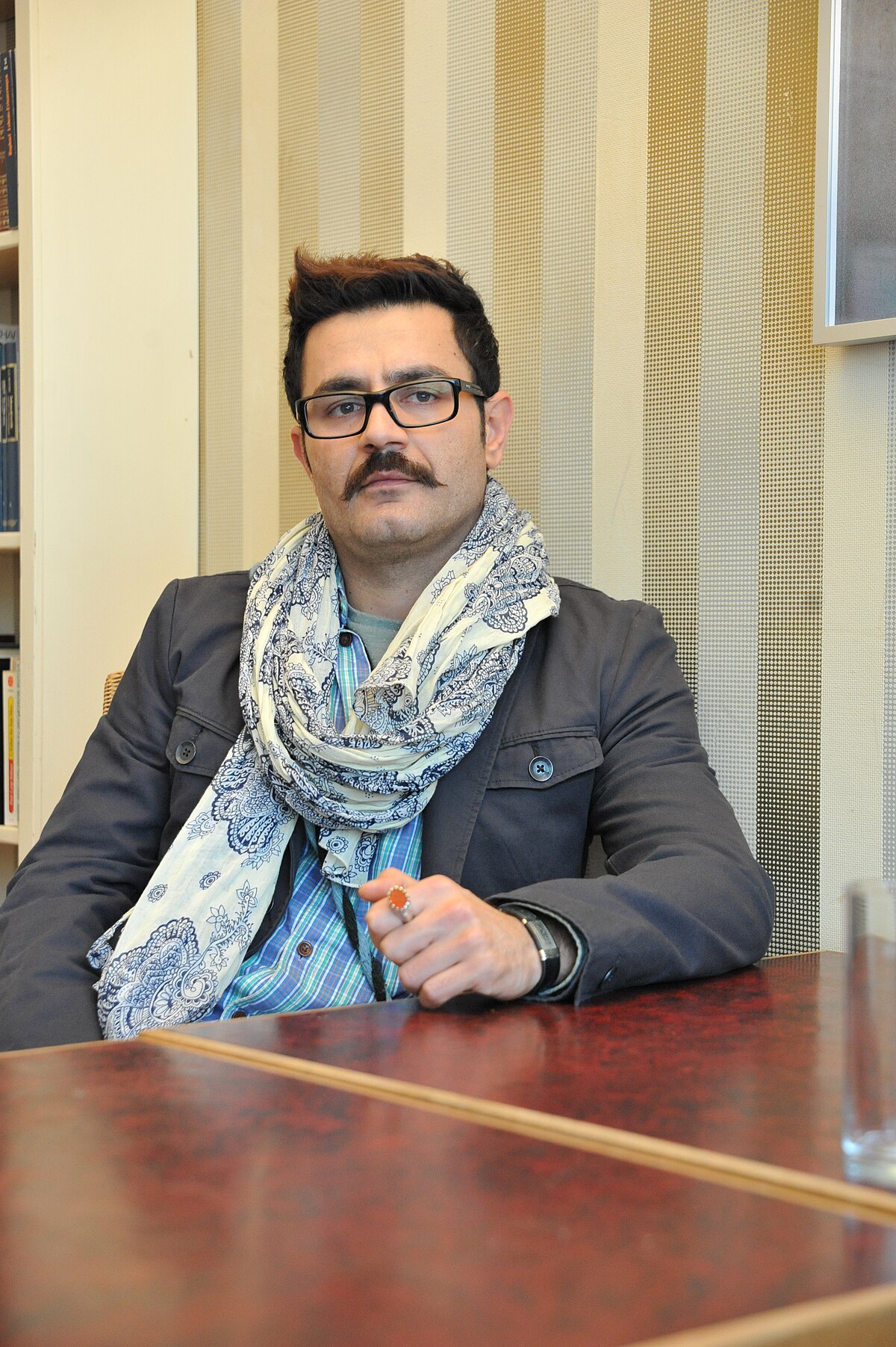 شاهین نجفی زندگینامه