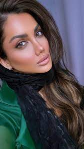 صبا تاجیک عکس