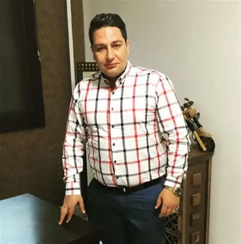 عکس وحید اسمی‌خانی برای کامپیوتر
