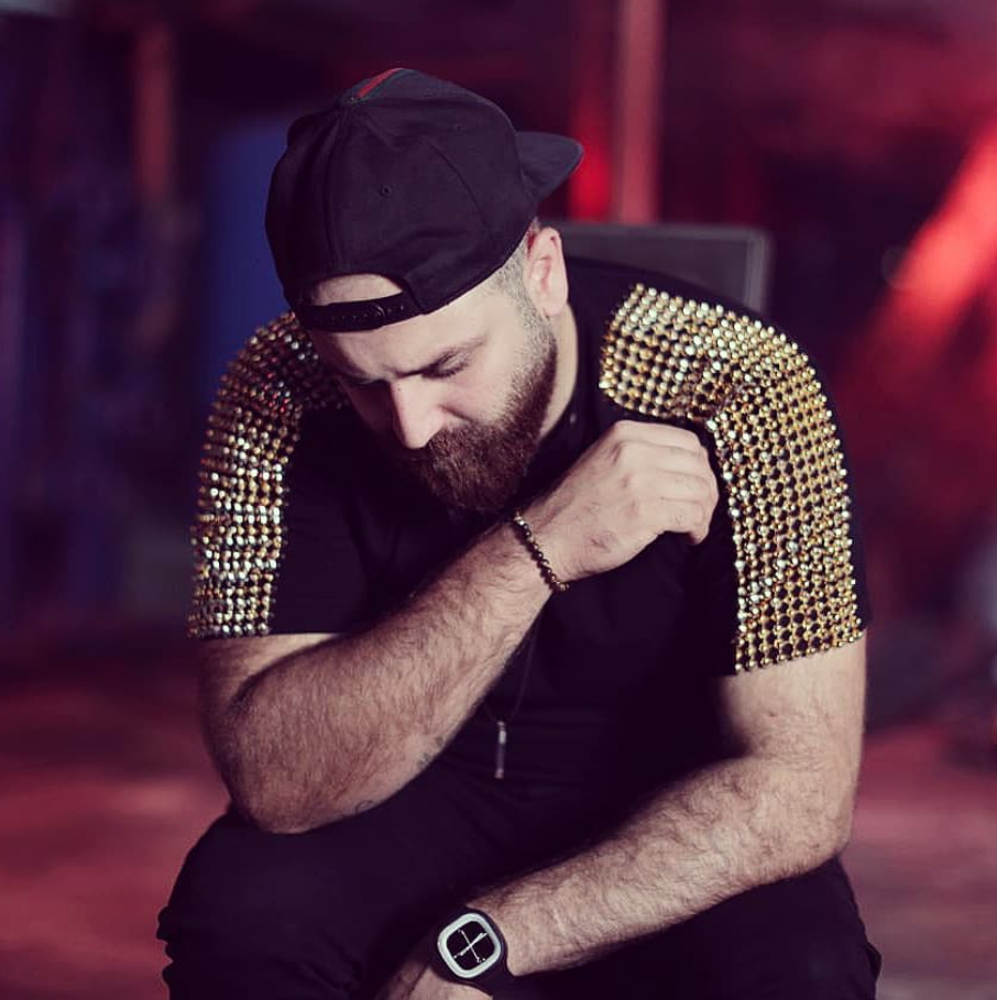 اهنگ جدید احمد صفایی فوق العاده