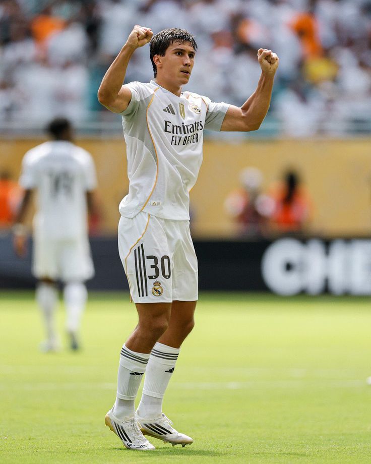 Gonzalo García wallpaper for phone