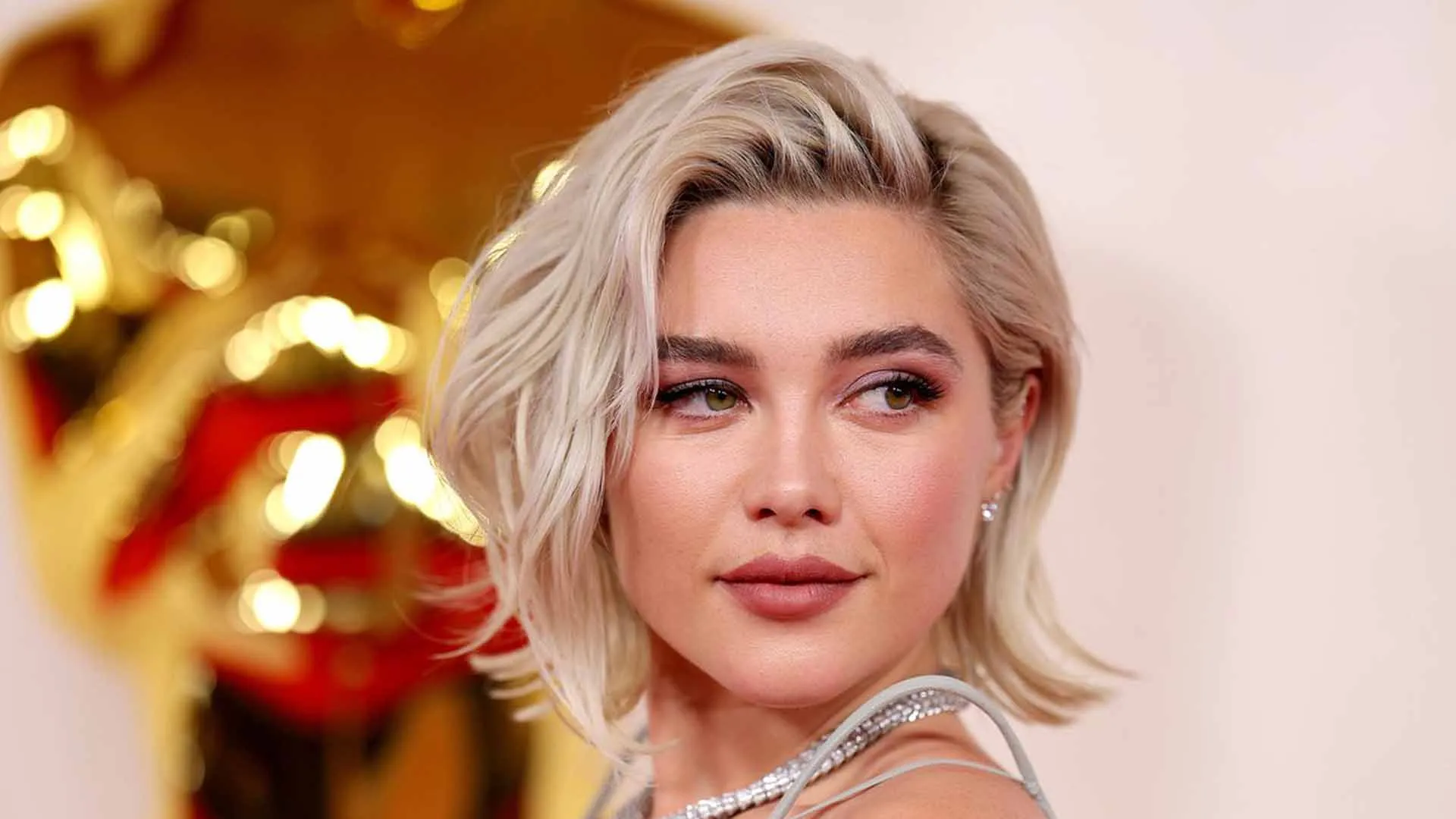 والپیپر فلورنس پیو برای کامپیوتر