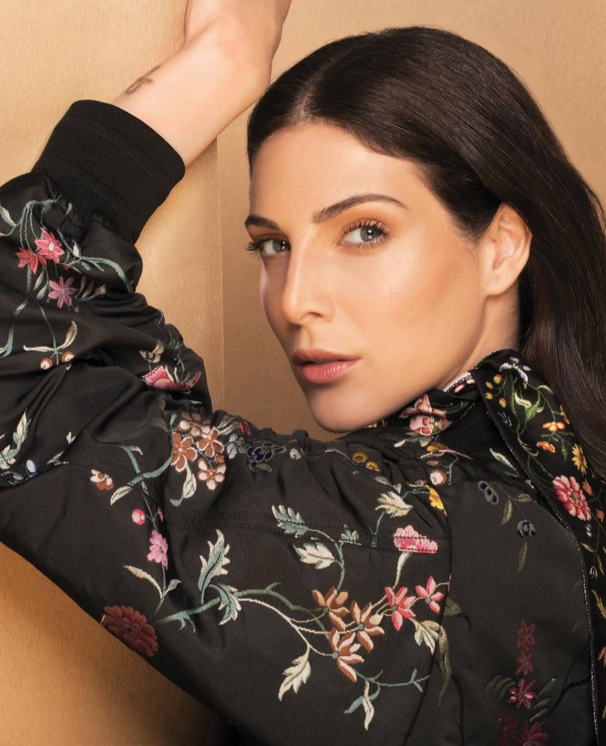 رزان جمال عکس رزان جمال عکس