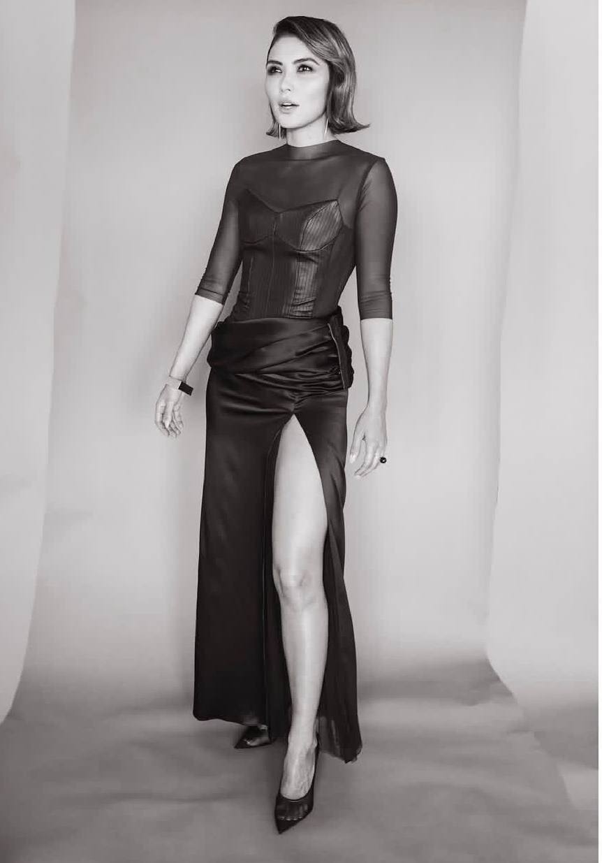 دنیلا پیندا عکس دنیلا پیندا عکس