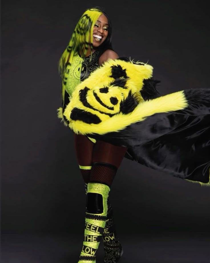 Naomi wallpaper for phone