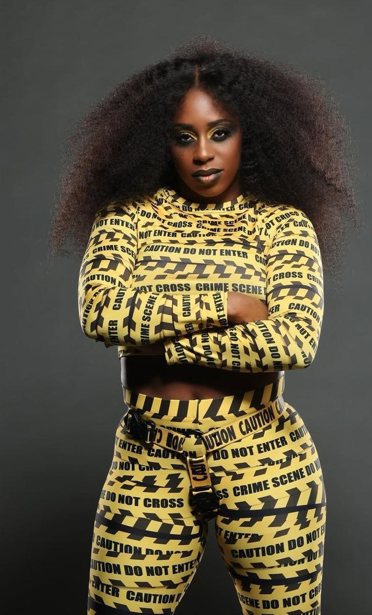 Naomi wallpaper for laptop