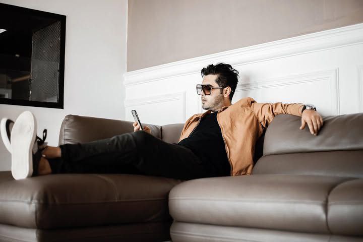عکس یوسف زمانی برای کامپیوتر