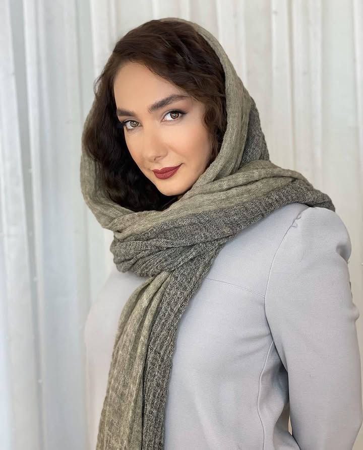 والپیپر هانیه توسلی